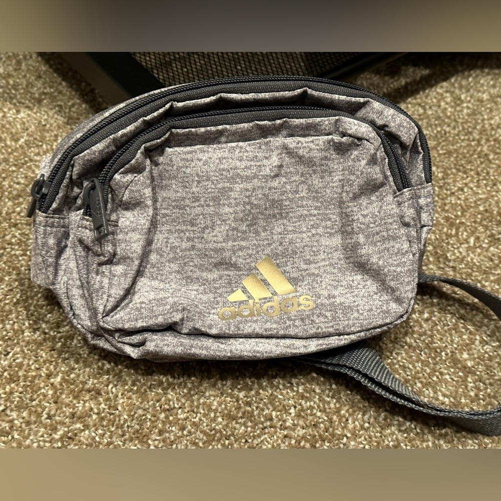 Adidas Fanny pack *NWOT